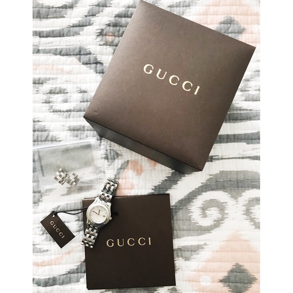 Gucci Accessories - Gucci Pearl Face Watch